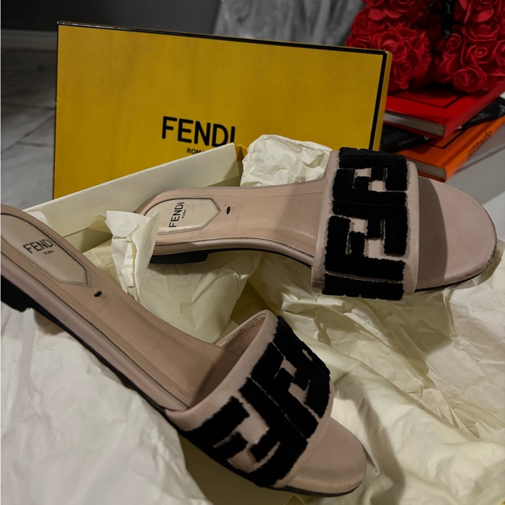 Fendi Women's Black and Beige Slide Sandals